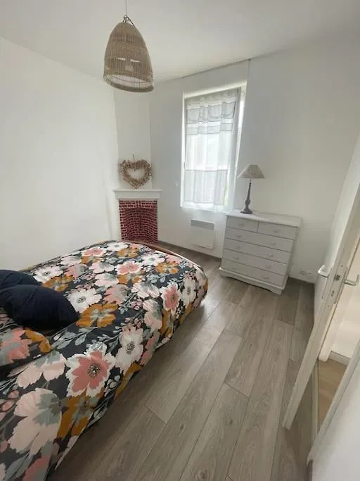 Holiday home Maison Chaleureuse Bord De Mer Plerin France